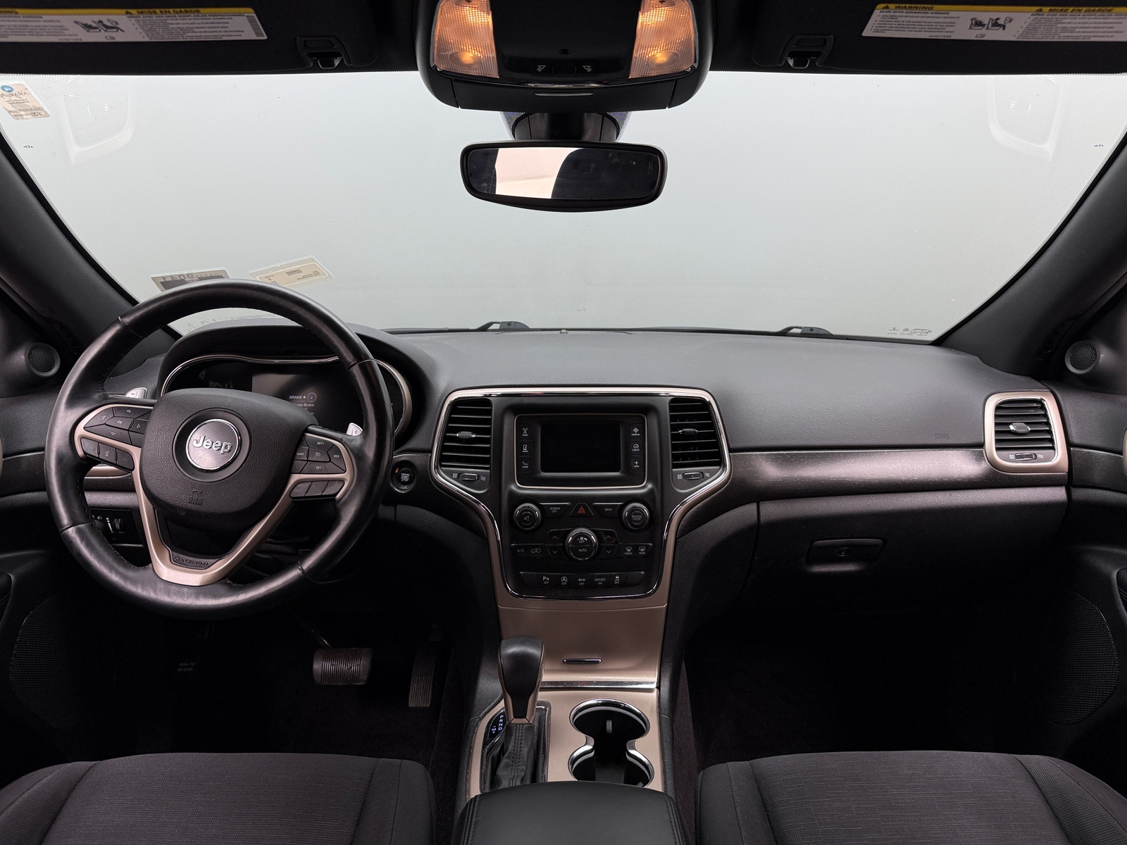 Thumbnail: 2017 Jeep Grand Cherokee - 3