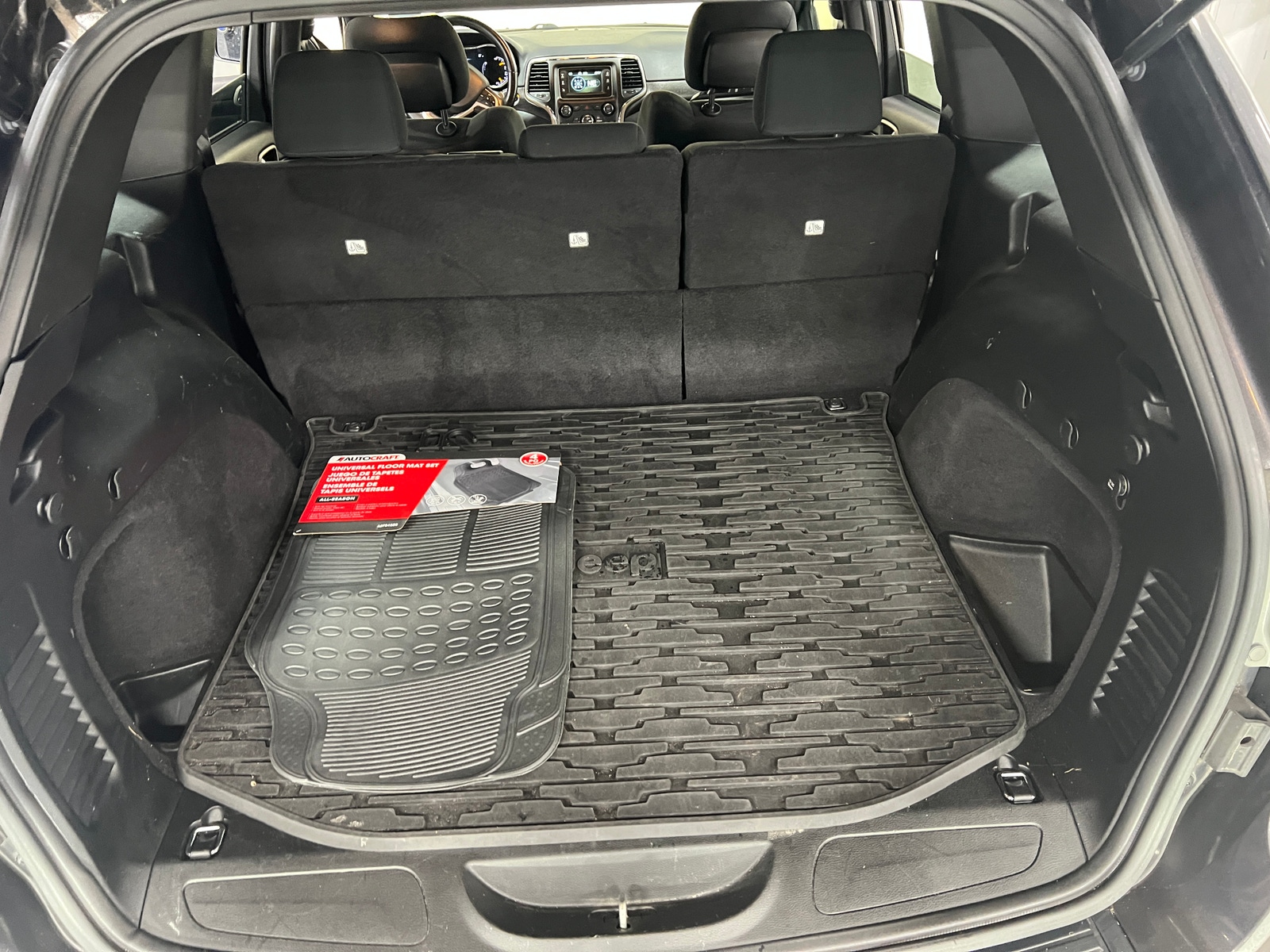 Thumbnail: 2017 Jeep Grand Cherokee - 7