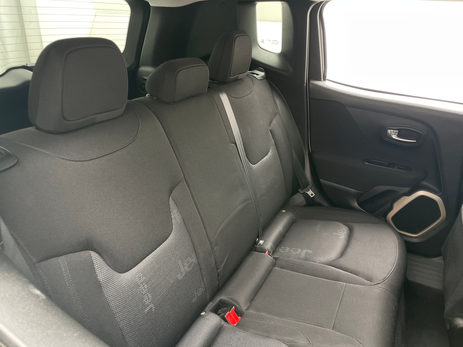 Thumbnail: 2017 Jeep Renegade - 6