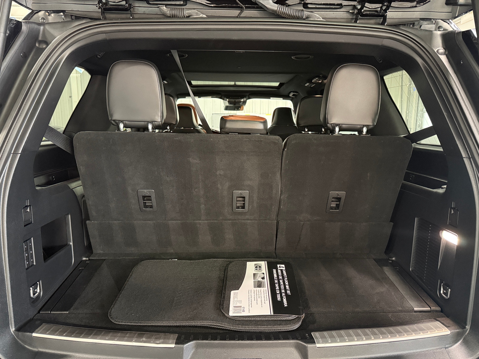 Thumbnail: 2021 Lincoln Navigator - 6