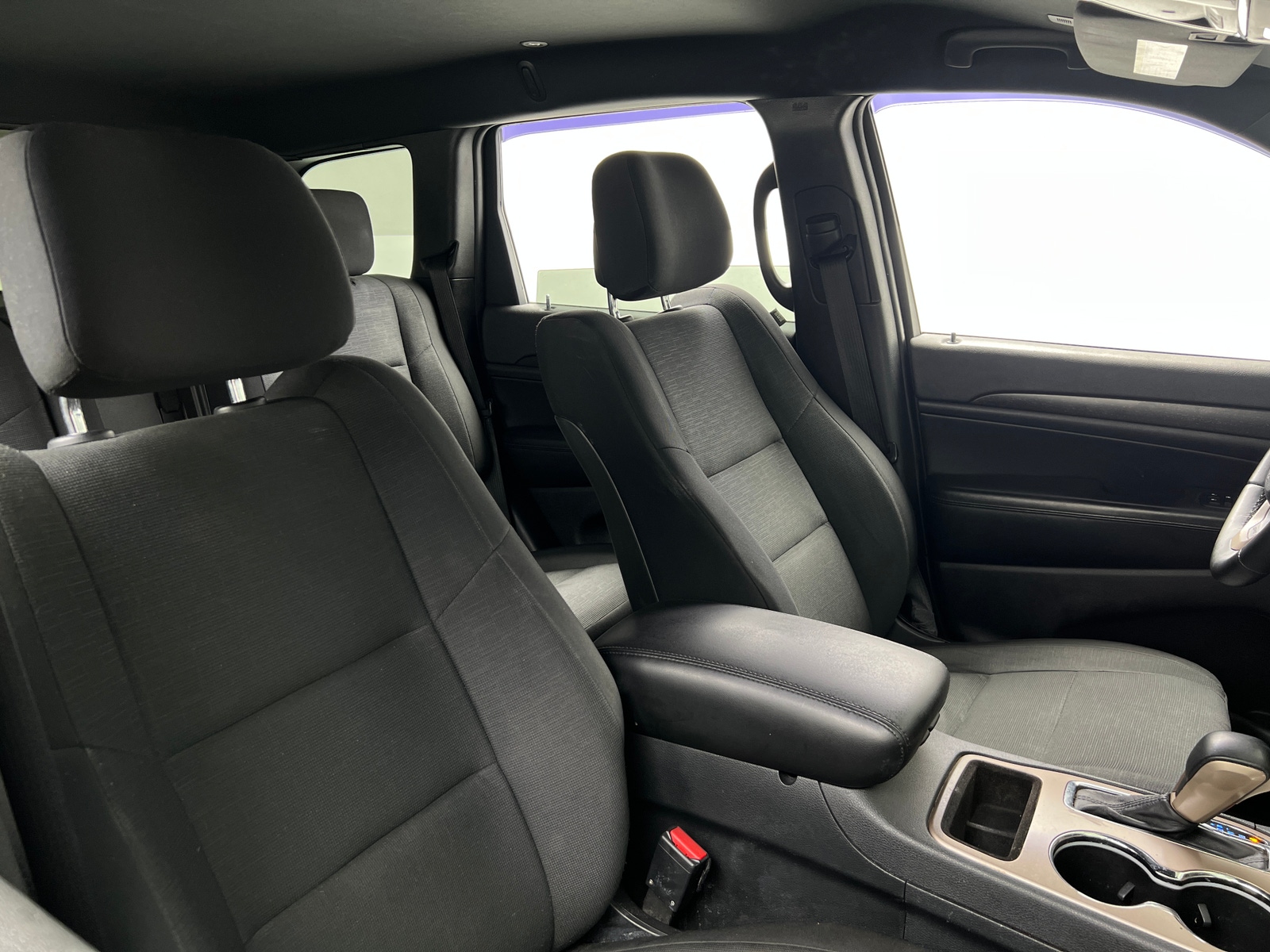 Thumbnail: 2017 Jeep Grand Cherokee - 2
