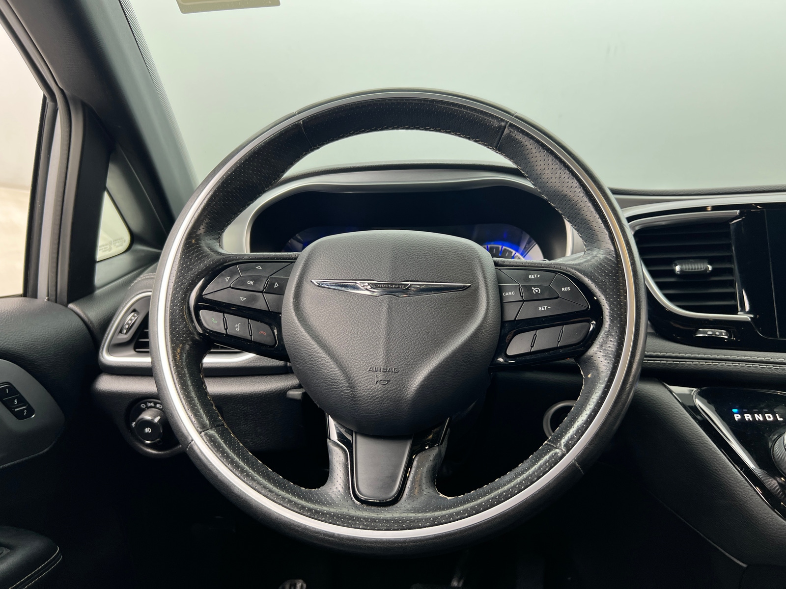 Thumbnail: 2019 Chrysler Pacifica - 4