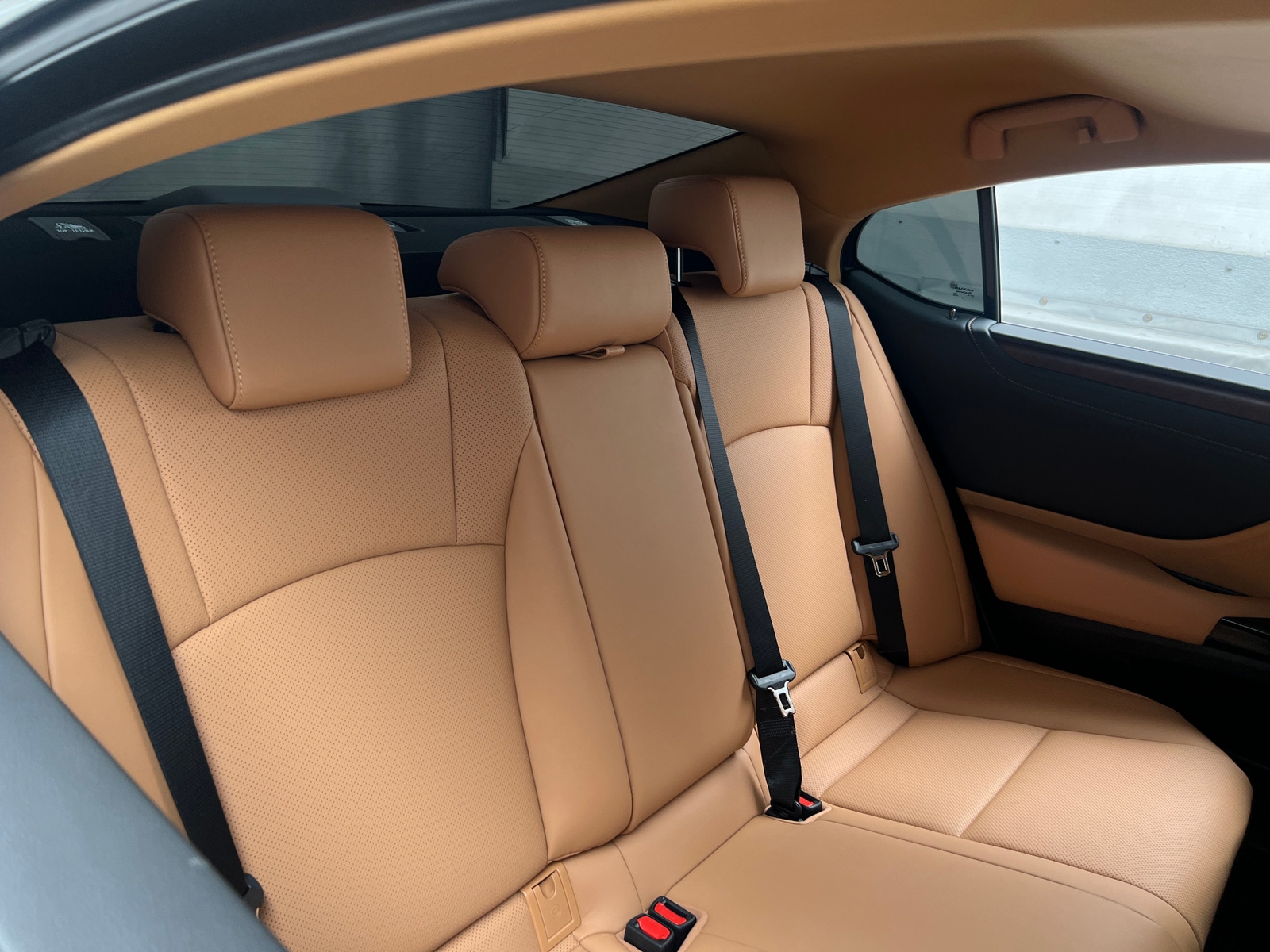 Thumbnail: 2025 Lexus ES - 5