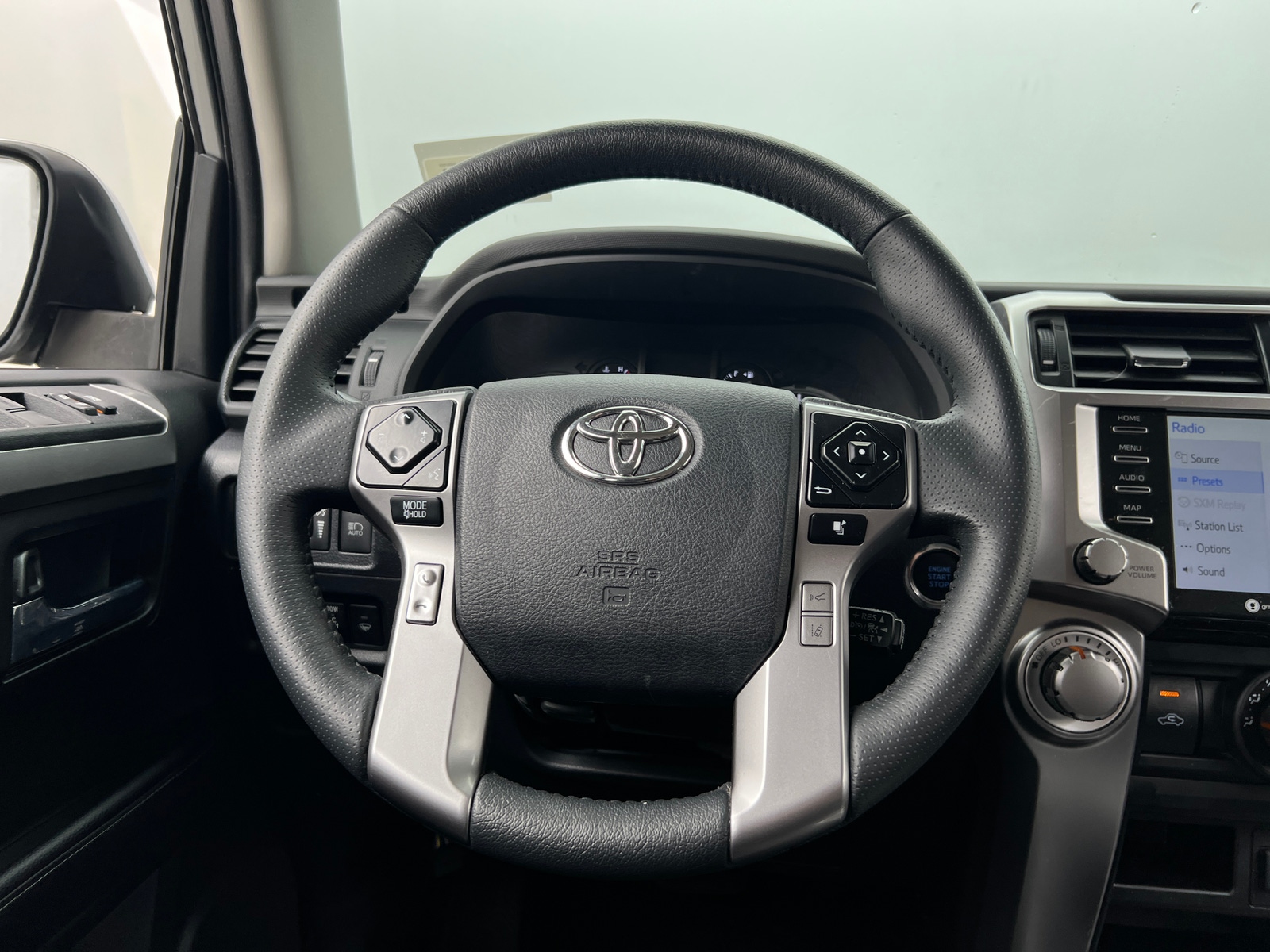 Thumbnail: 2023 Toyota 4Runner - 4