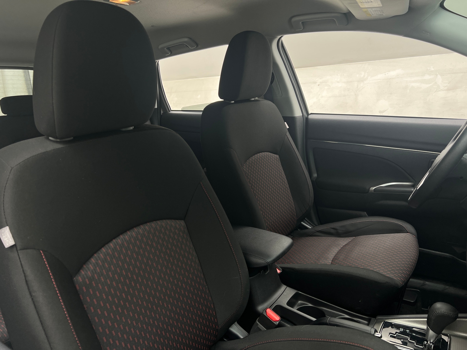 Thumbnail: 2019 Mitsubishi Outlander Sport - 2