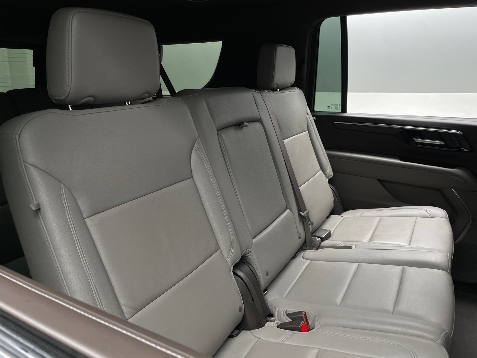 Thumbnail: 2025 Chevrolet Suburban - 5