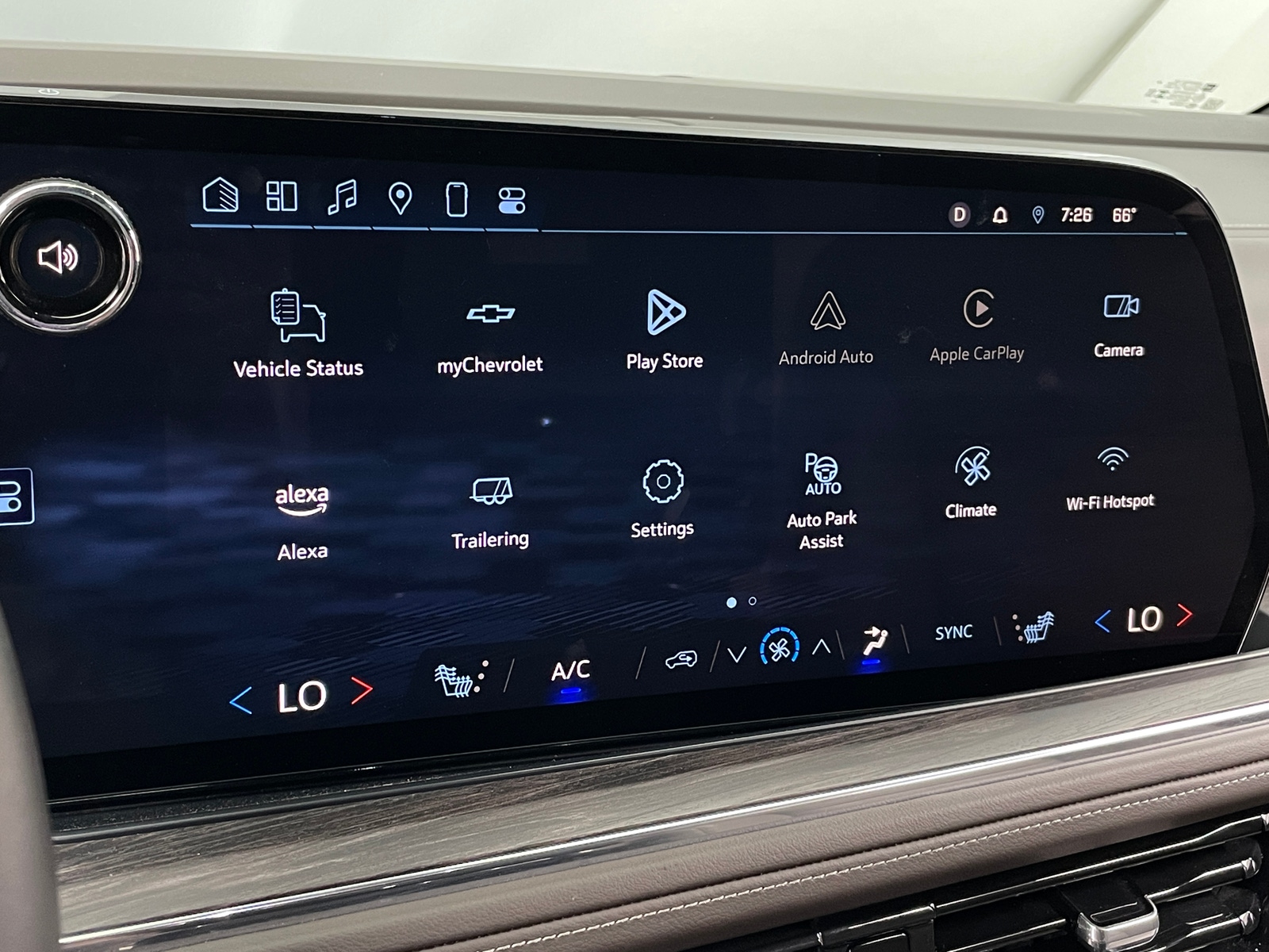 Thumbnail: 2025 Chevrolet Suburban - 3