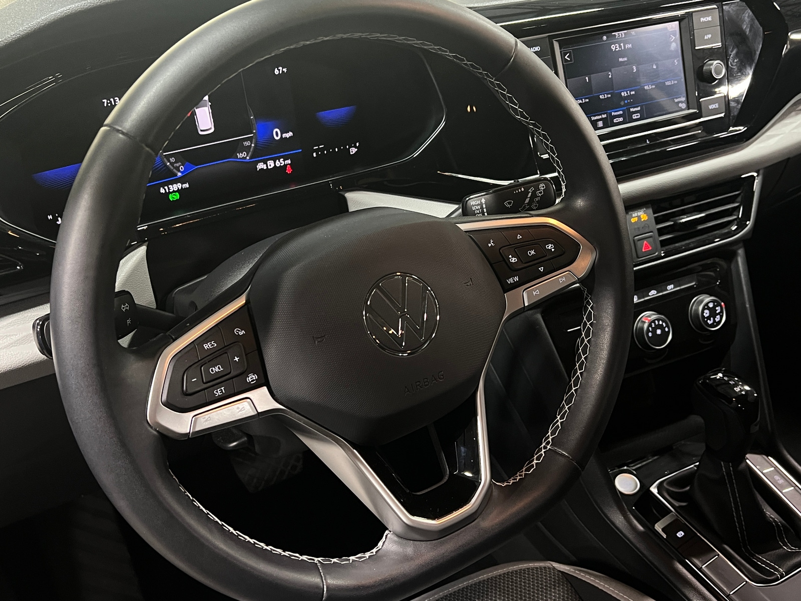 Thumbnail: 2023 Volkswagen Taos - 5