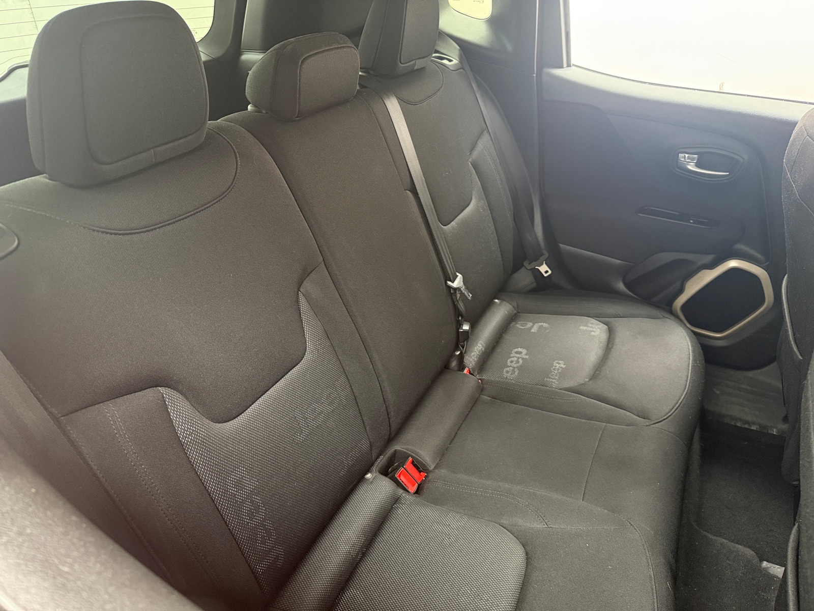 Thumbnail: 2017 Jeep Renegade - 6