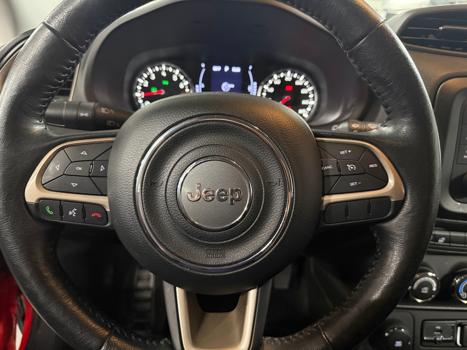 Thumbnail: 2017 Jeep Renegade - 5