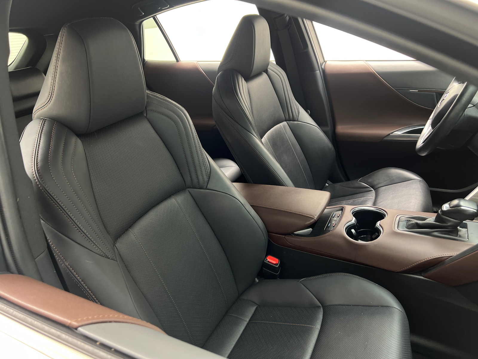 Thumbnail: 2021 Toyota Venza - 2
