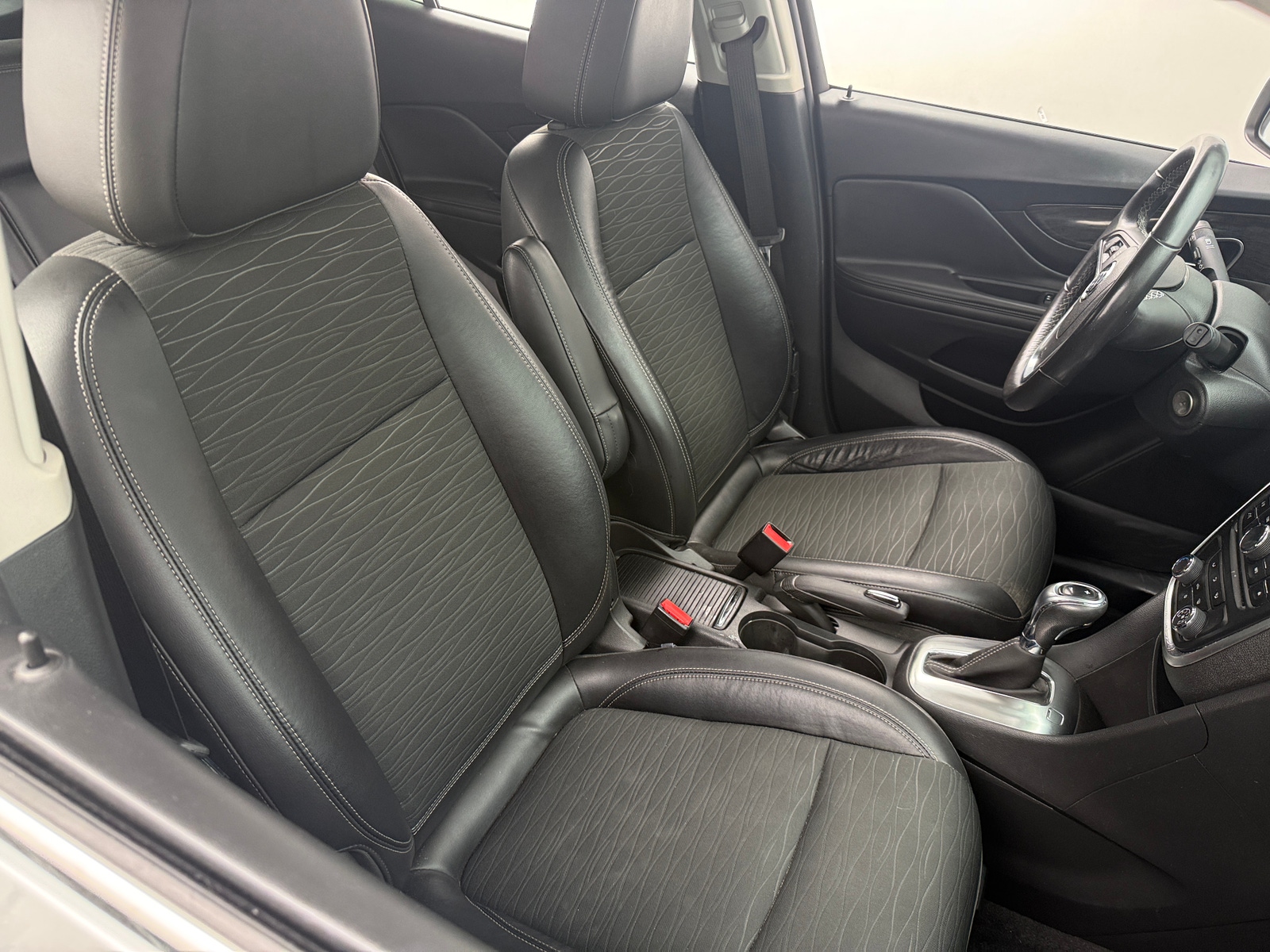 Thumbnail: 2016 Buick Encore - 2