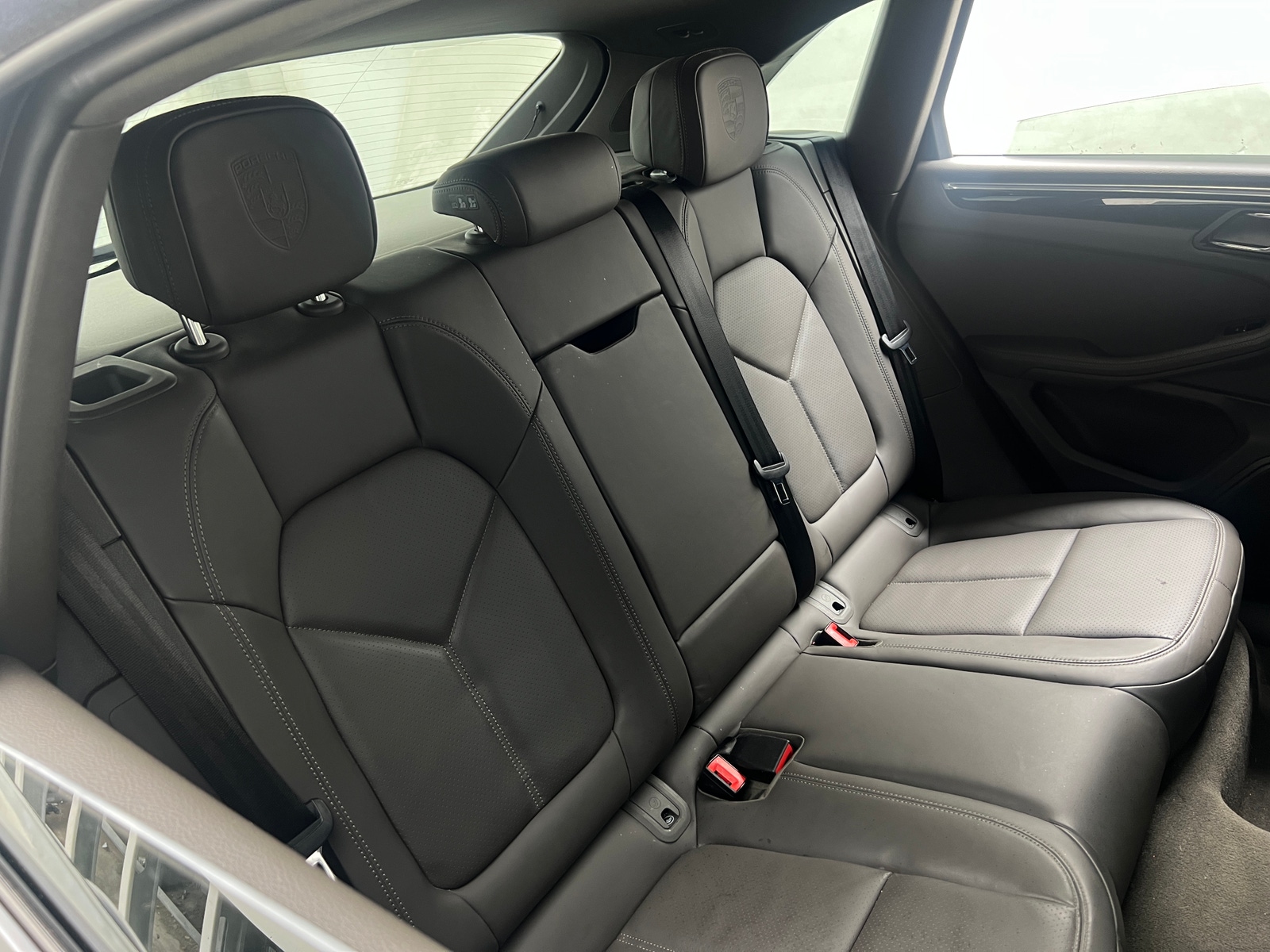 Thumbnail: 2022 Porsche Macan - 5