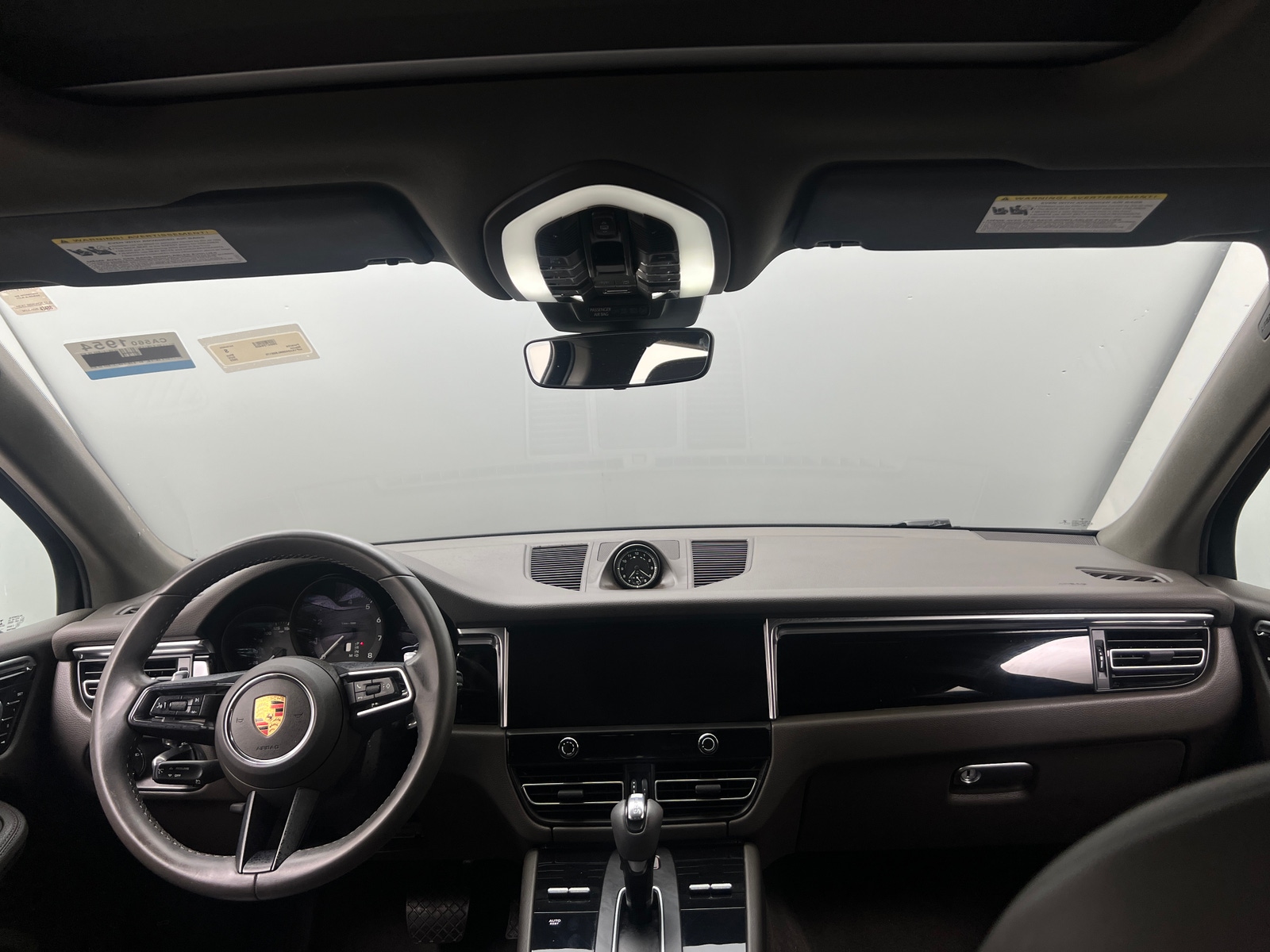 Thumbnail: 2022 Porsche Macan - 2