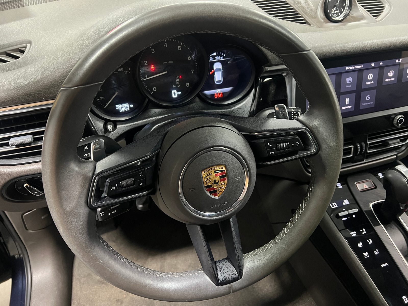Thumbnail: 2022 Porsche Macan - 4