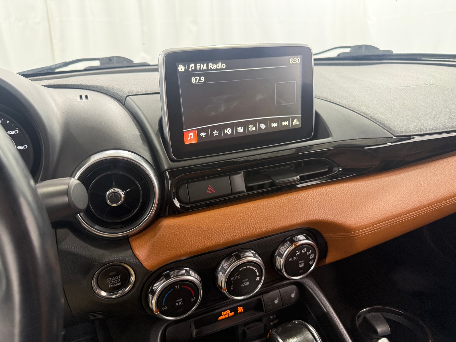 Thumbnail: 2017 Fiat 124 Spider - 3