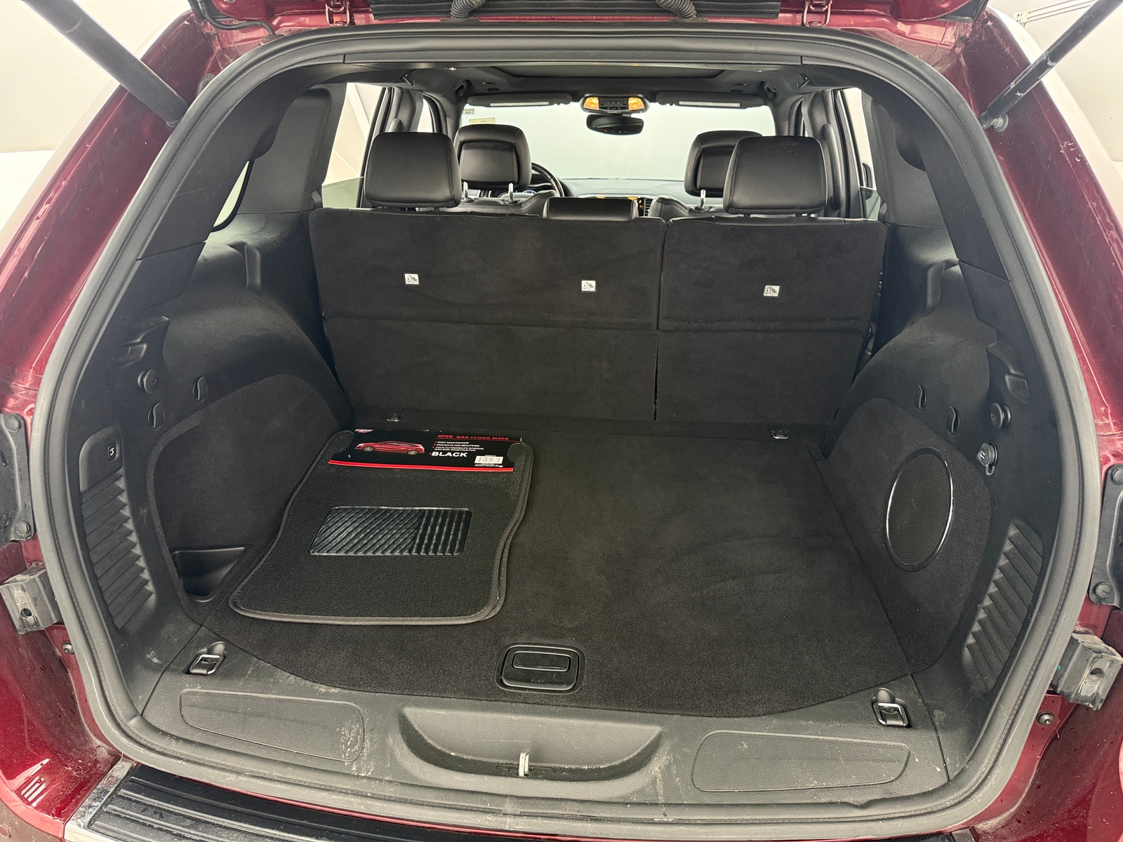 Thumbnail: 2020 Jeep Grand Cherokee - 6