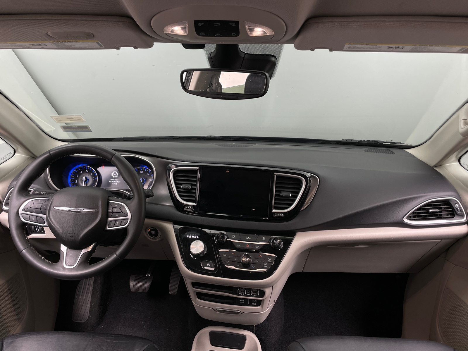 Thumbnail: 2022 Chrysler Pacifica - 2