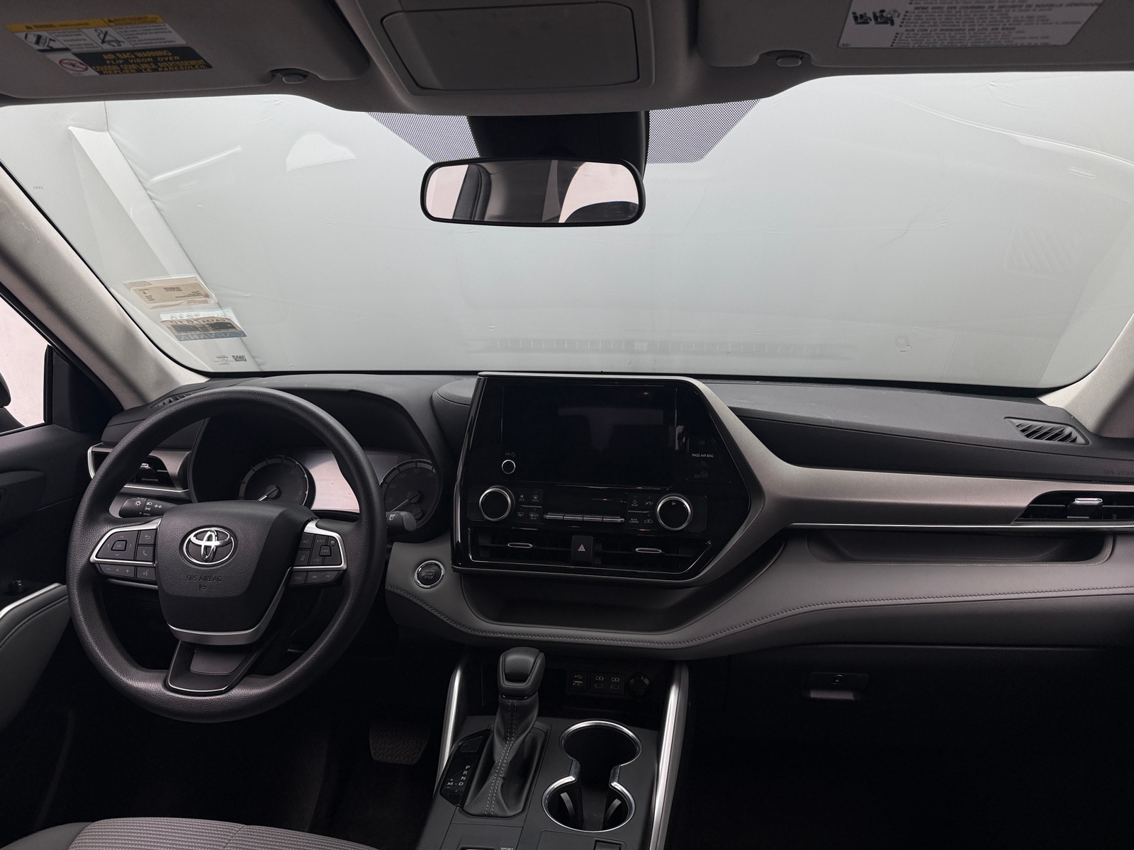 Thumbnail: 2023 Toyota Highlander - 3