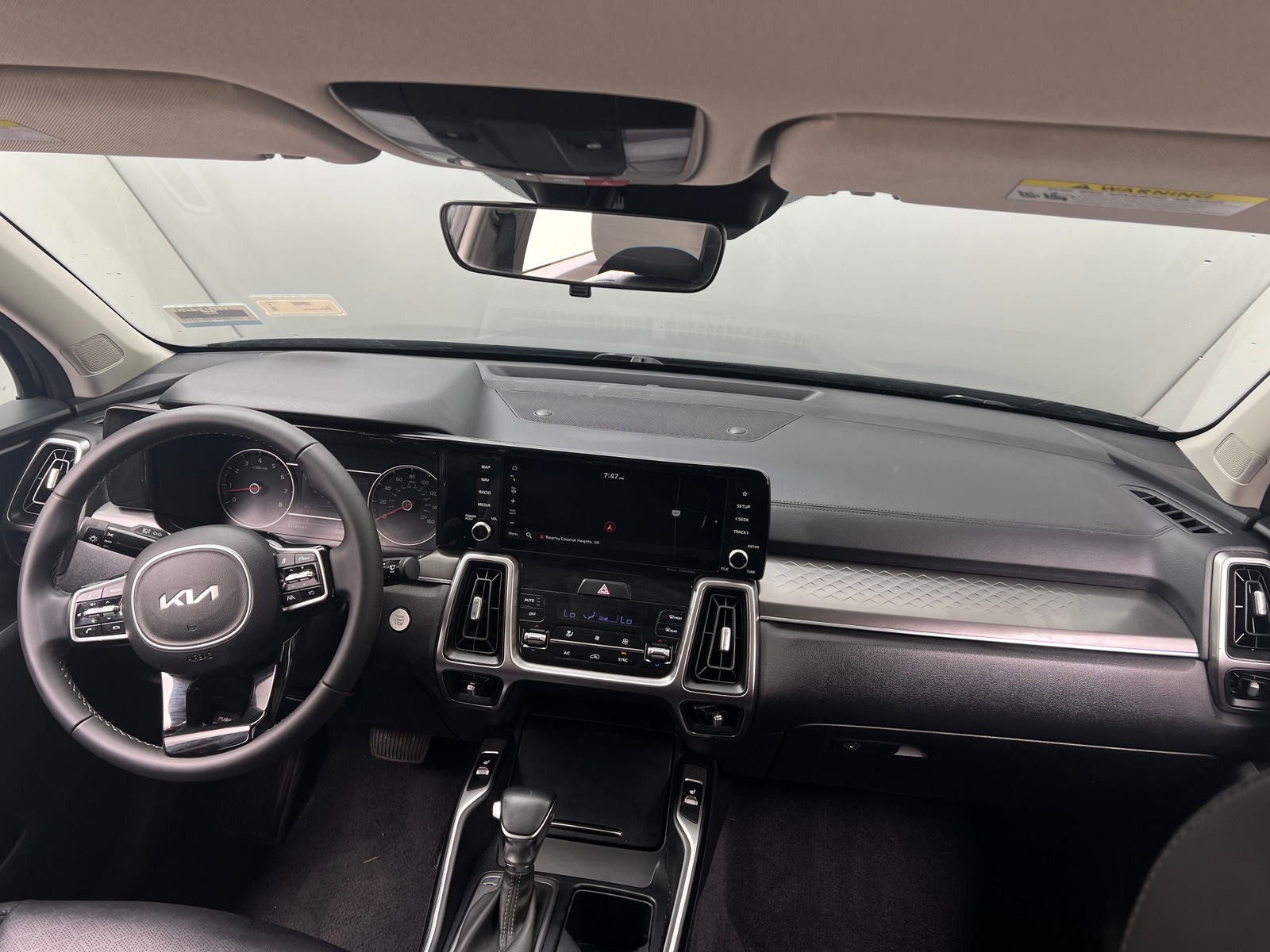 Thumbnail: 2023 Kia Sorento - 3