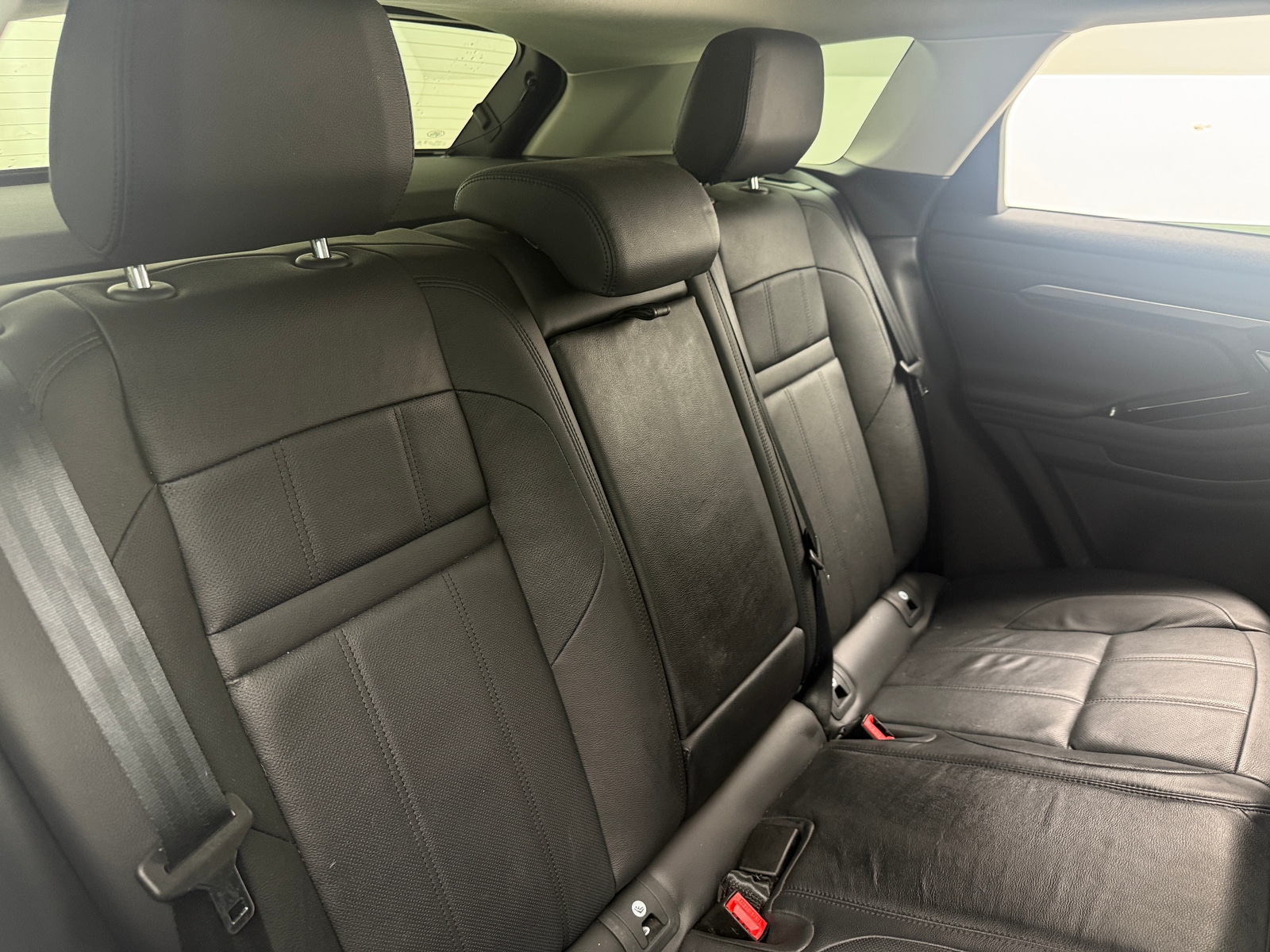 Thumbnail: 2023 Land Rover Range Rover Evoque - 5