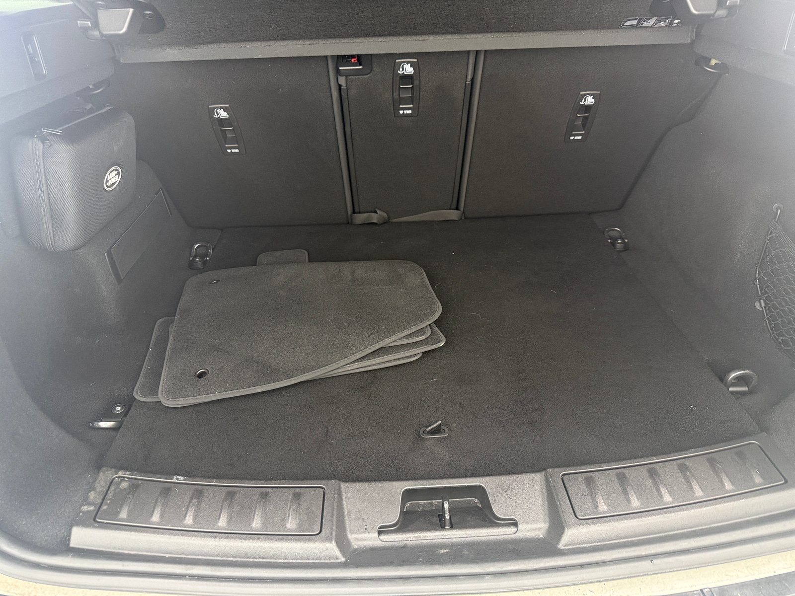 Thumbnail: 2023 Land Rover Range Rover Evoque - 6