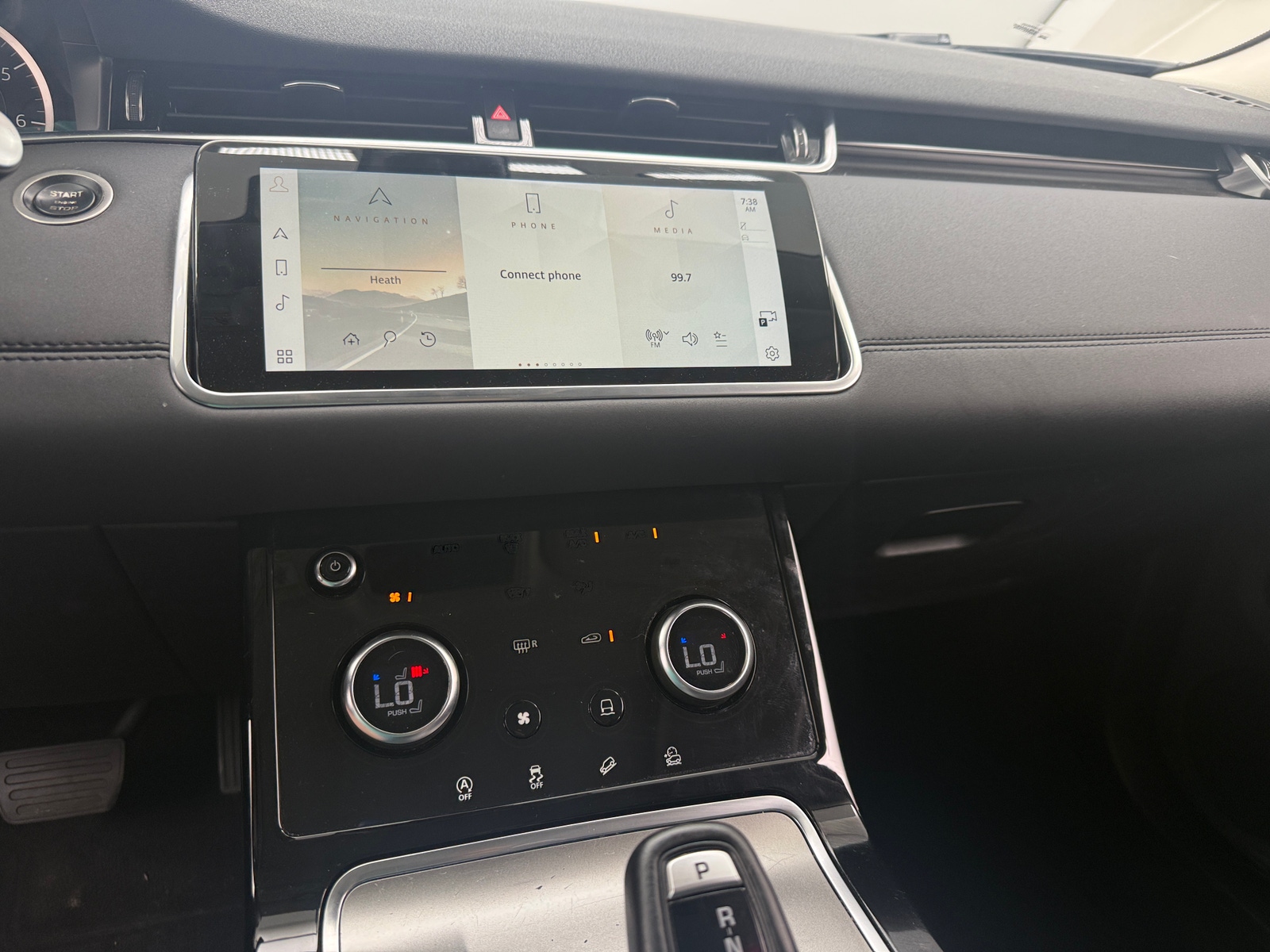 Thumbnail: 2023 Land Rover Range Rover Evoque - 3