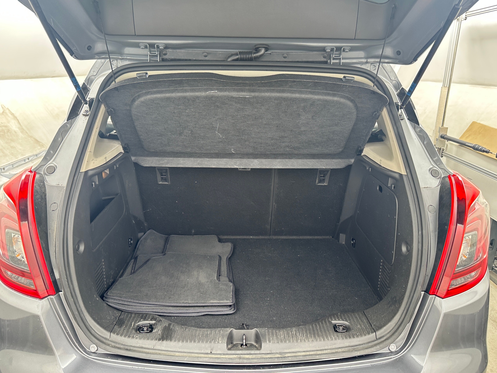 Thumbnail: 2020 Buick Encore - 6