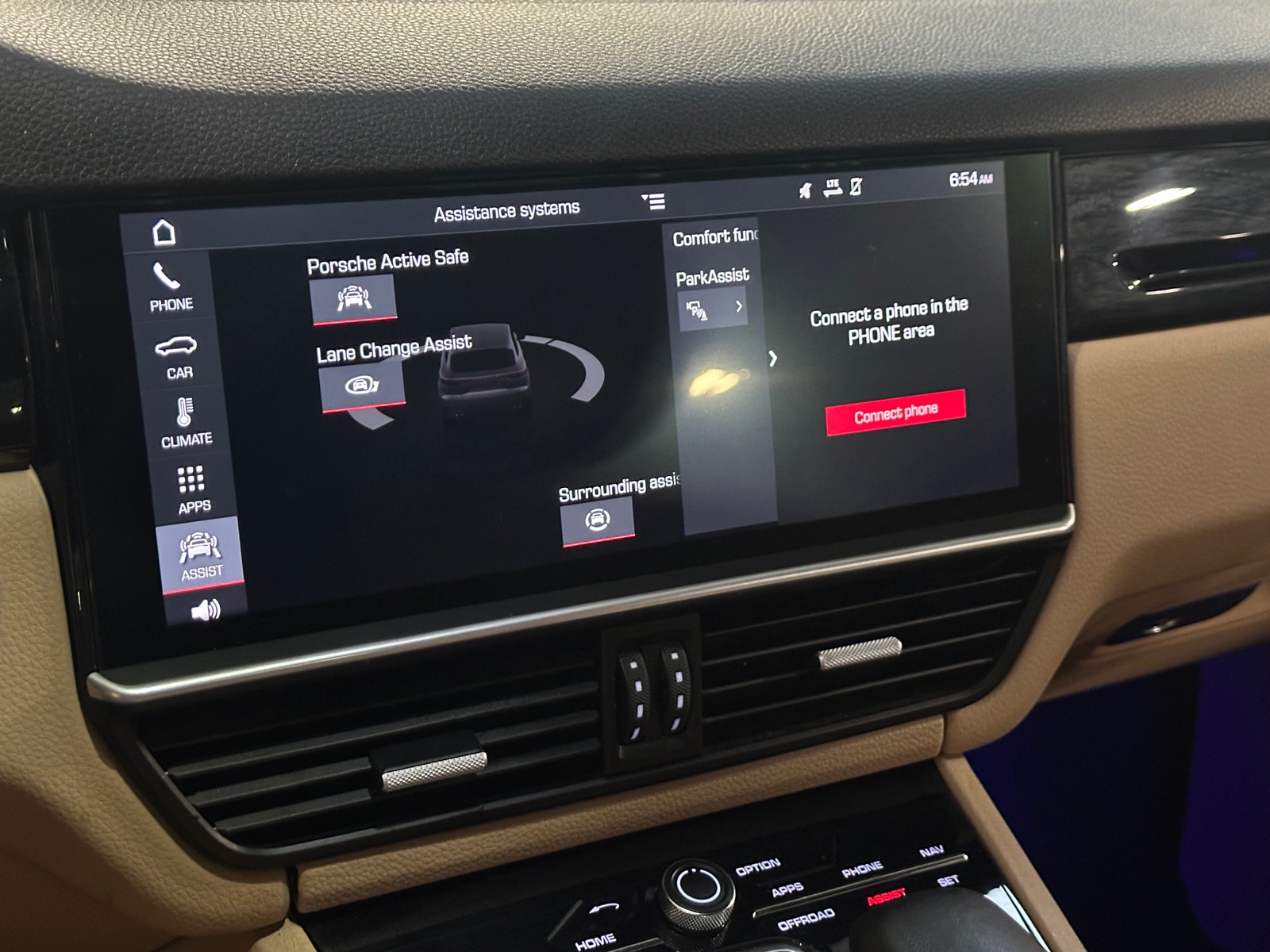 Thumbnail: 2019 Porsche Cayenne - 3