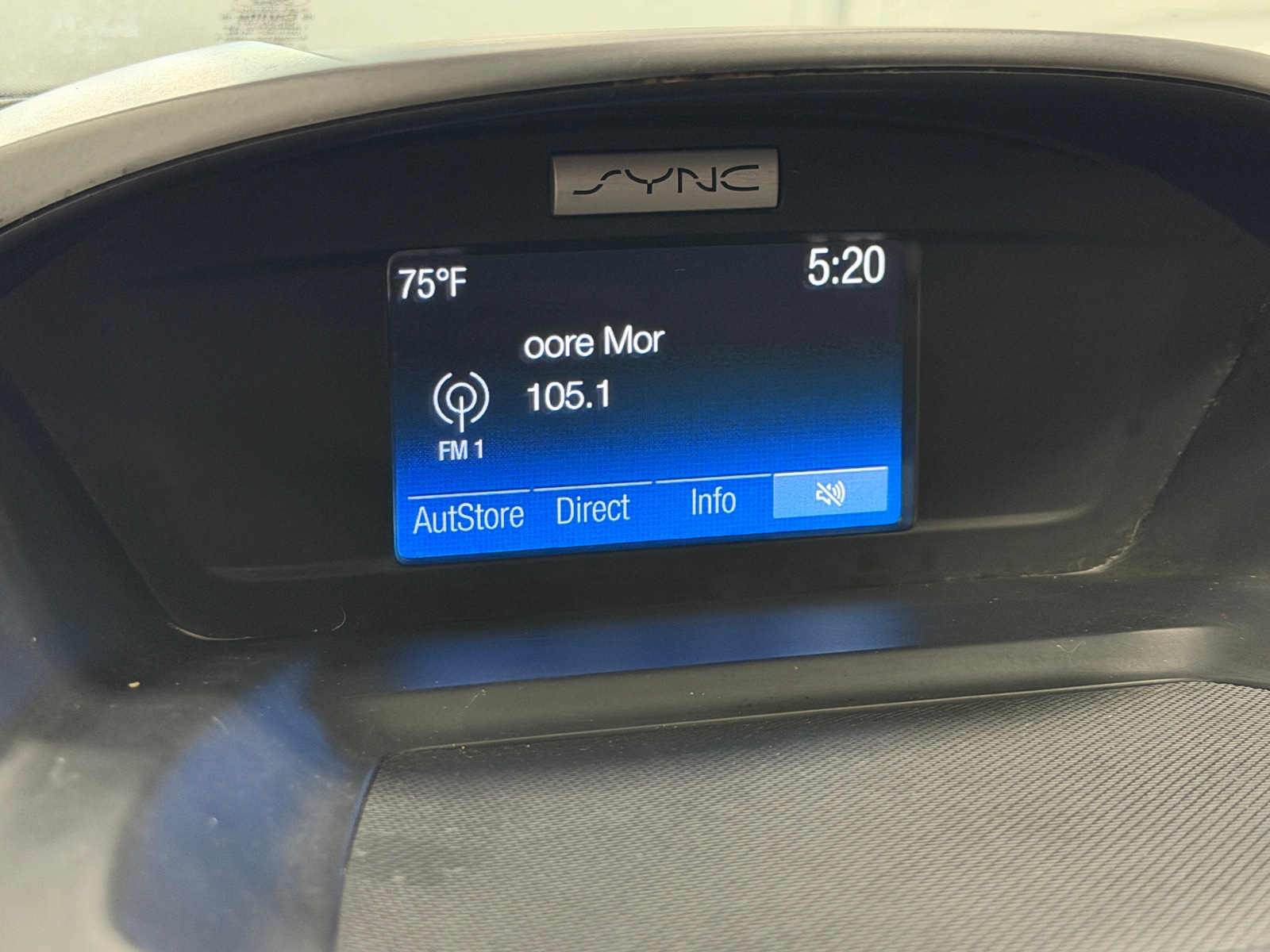 Thumbnail: 2017 Ford Escape - 4