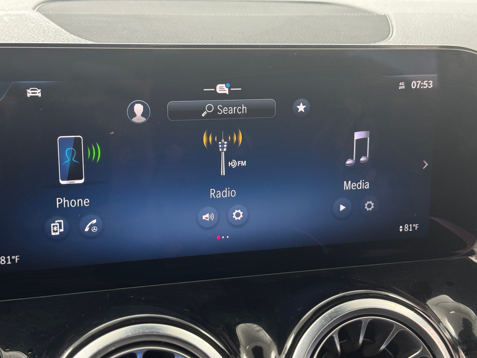 Thumbnail: 2025 Mercedes-Benz GLB - 3