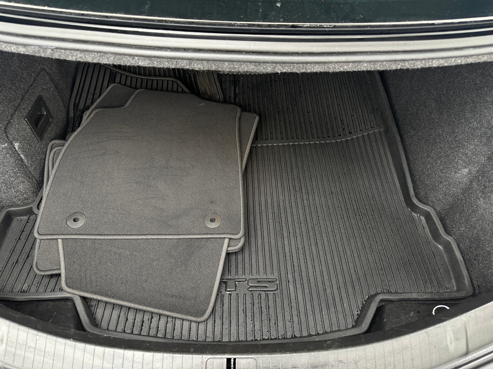 Thumbnail: 2016 Cadillac XTS - 6