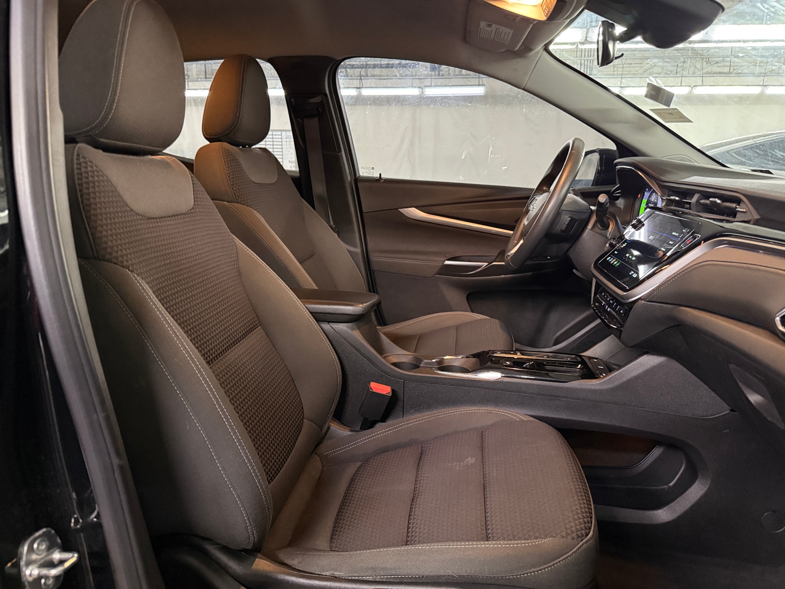 Thumbnail: 2023 Chevrolet Bolt EUV - 2