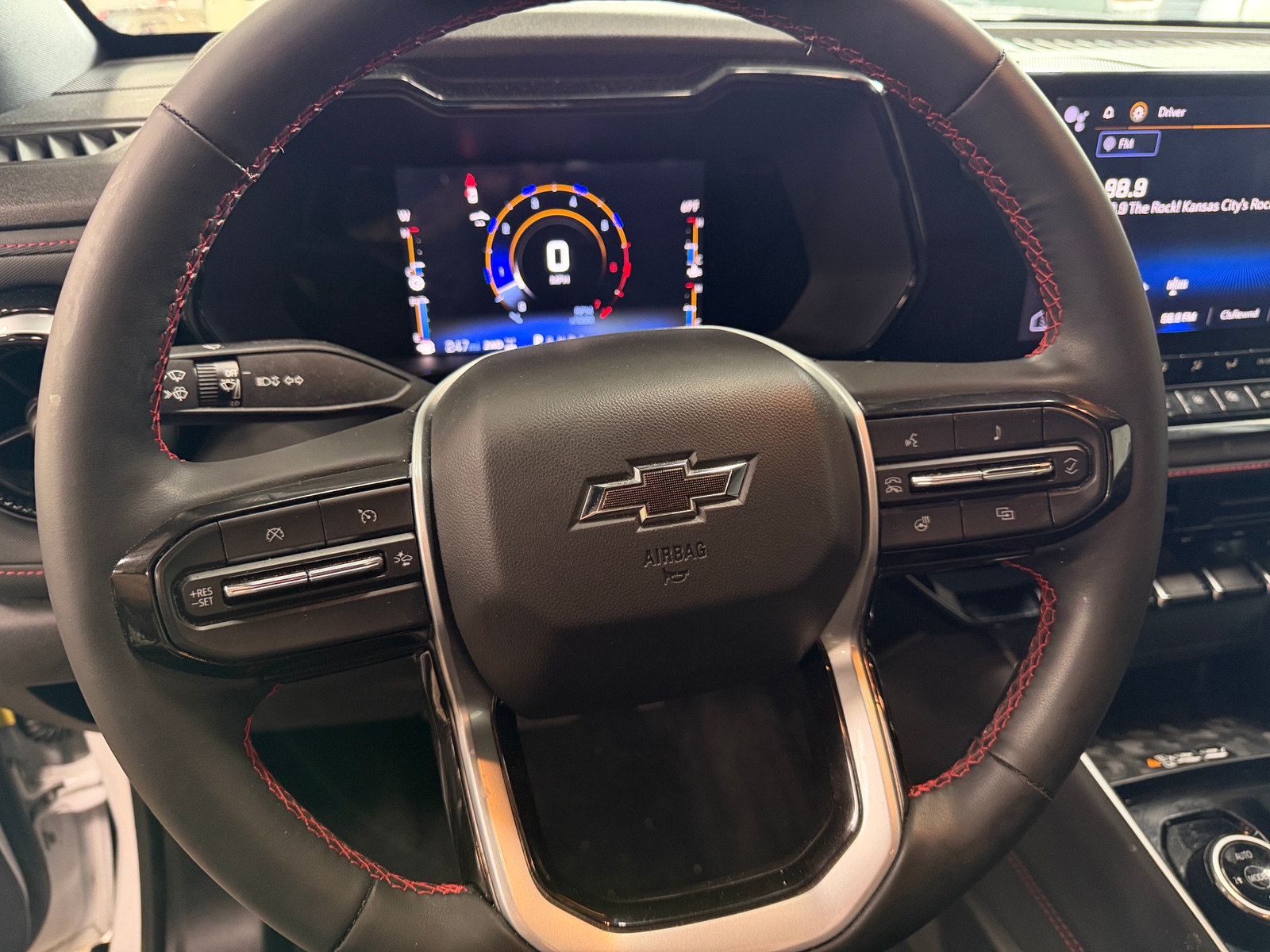 Thumbnail: 2023 Chevrolet Colorado - 5