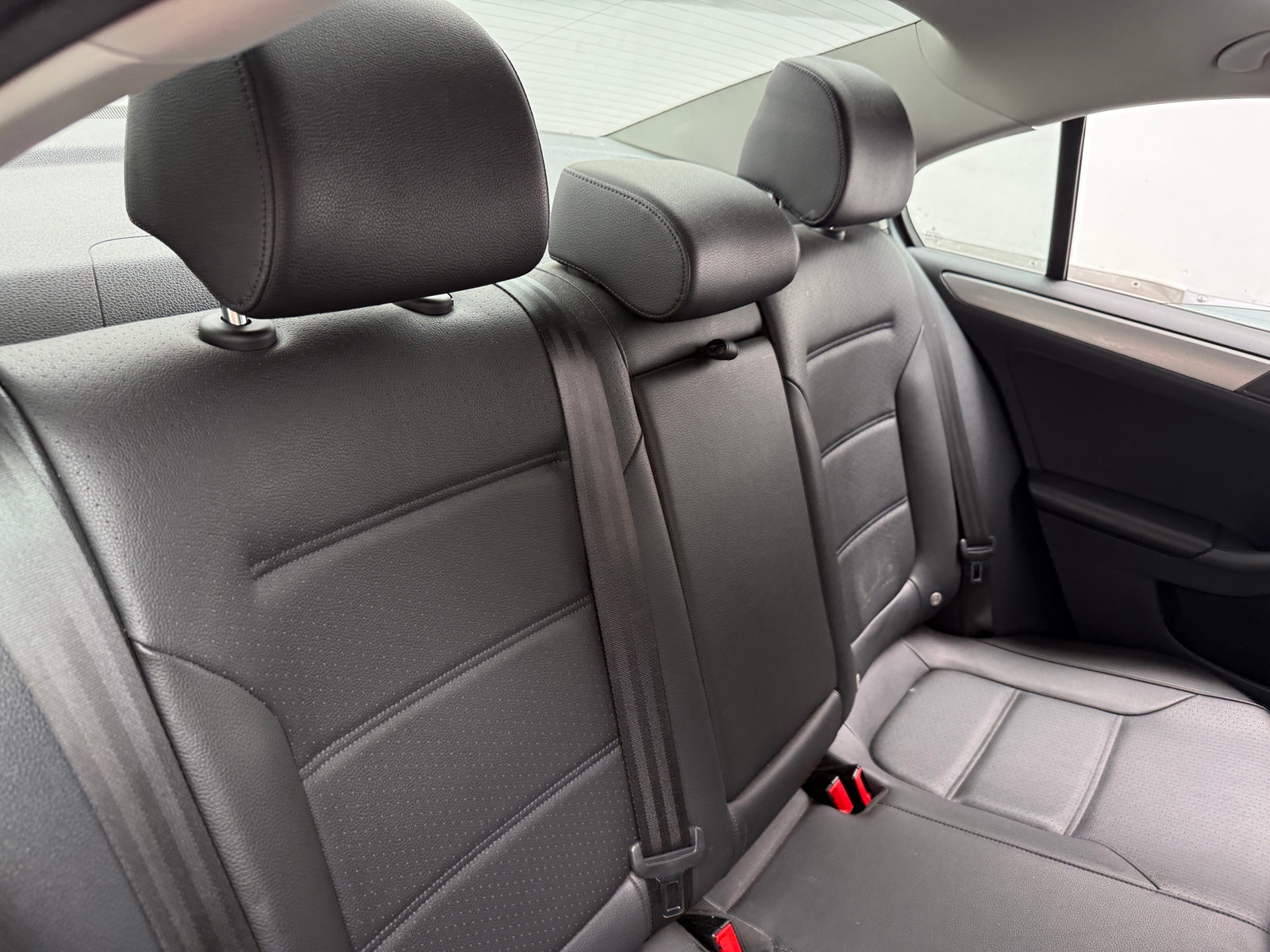 Thumbnail: 2017 Volkswagen Jetta - 5