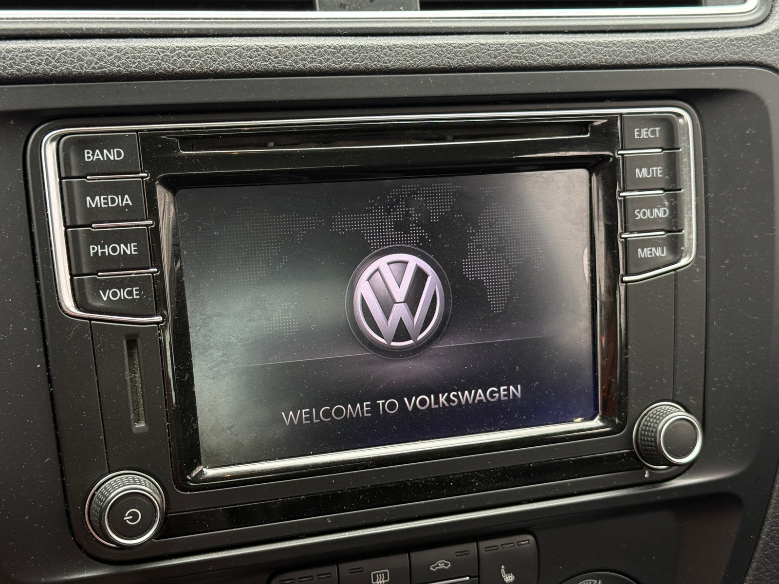 Thumbnail: 2017 Volkswagen Jetta - 3