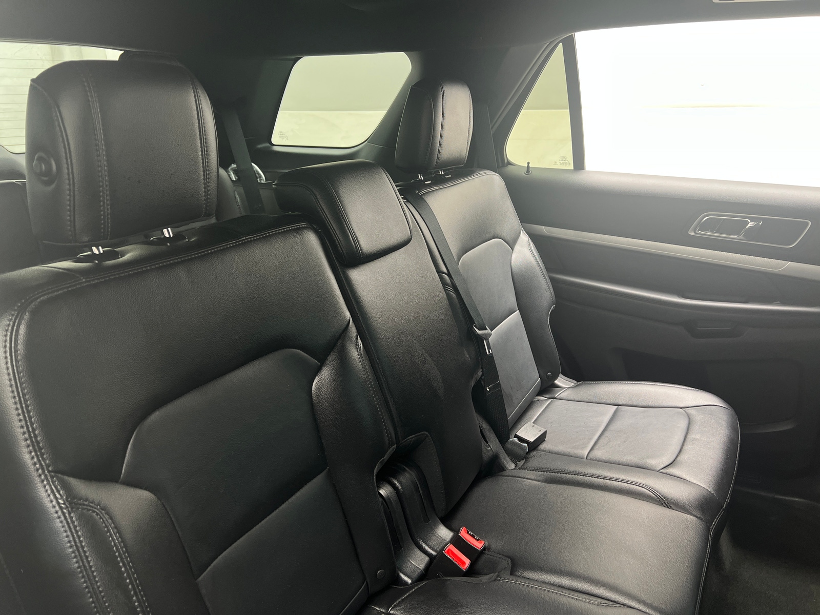 Thumbnail: 2016 Ford Explorer - 6