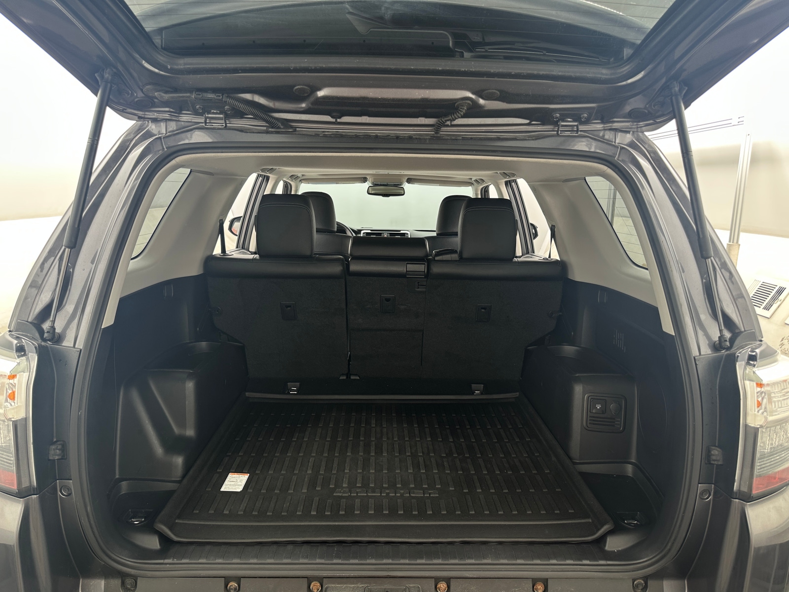 Thumbnail: 2019 Toyota 4Runner - 6