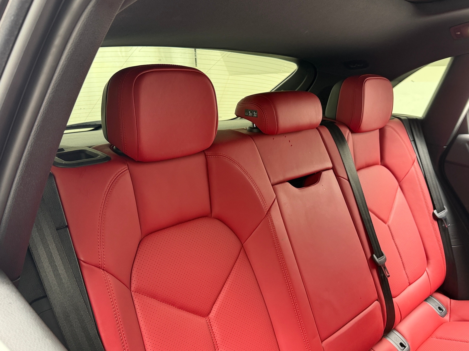 Thumbnail: 2021 Porsche Macan - 5