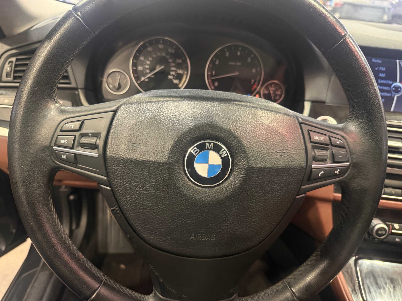 Thumbnail: 2011 BMW 5 Series - 4