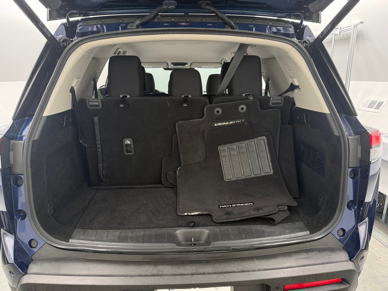 Thumbnail: 2025 Nissan Pathfinder - 7