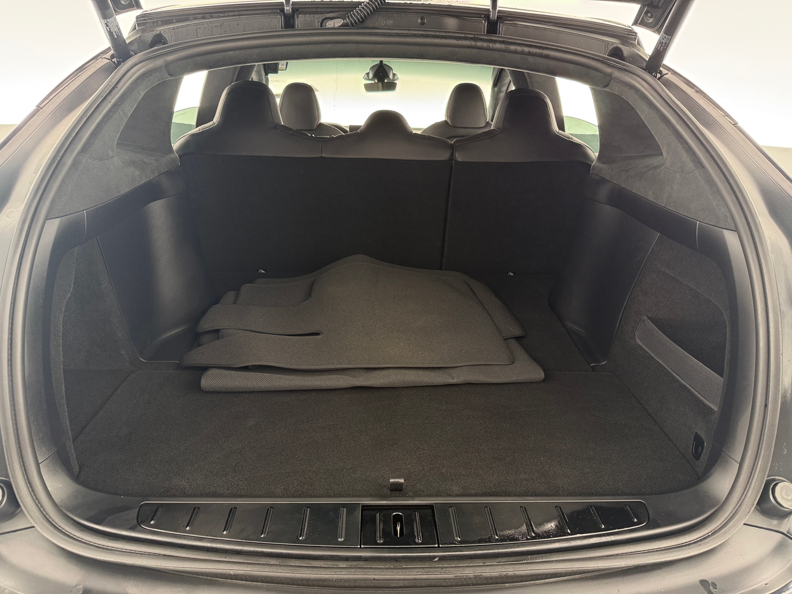 Thumbnail: 2024 Tesla Model X - 6