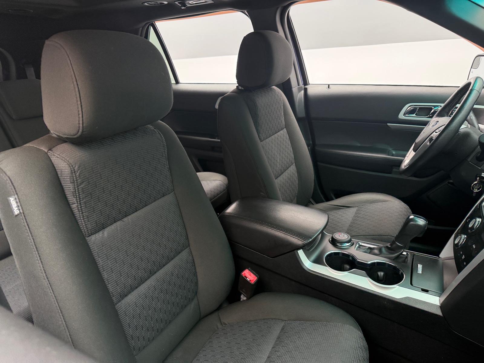 Thumbnail: 2015 Ford Explorer - 2