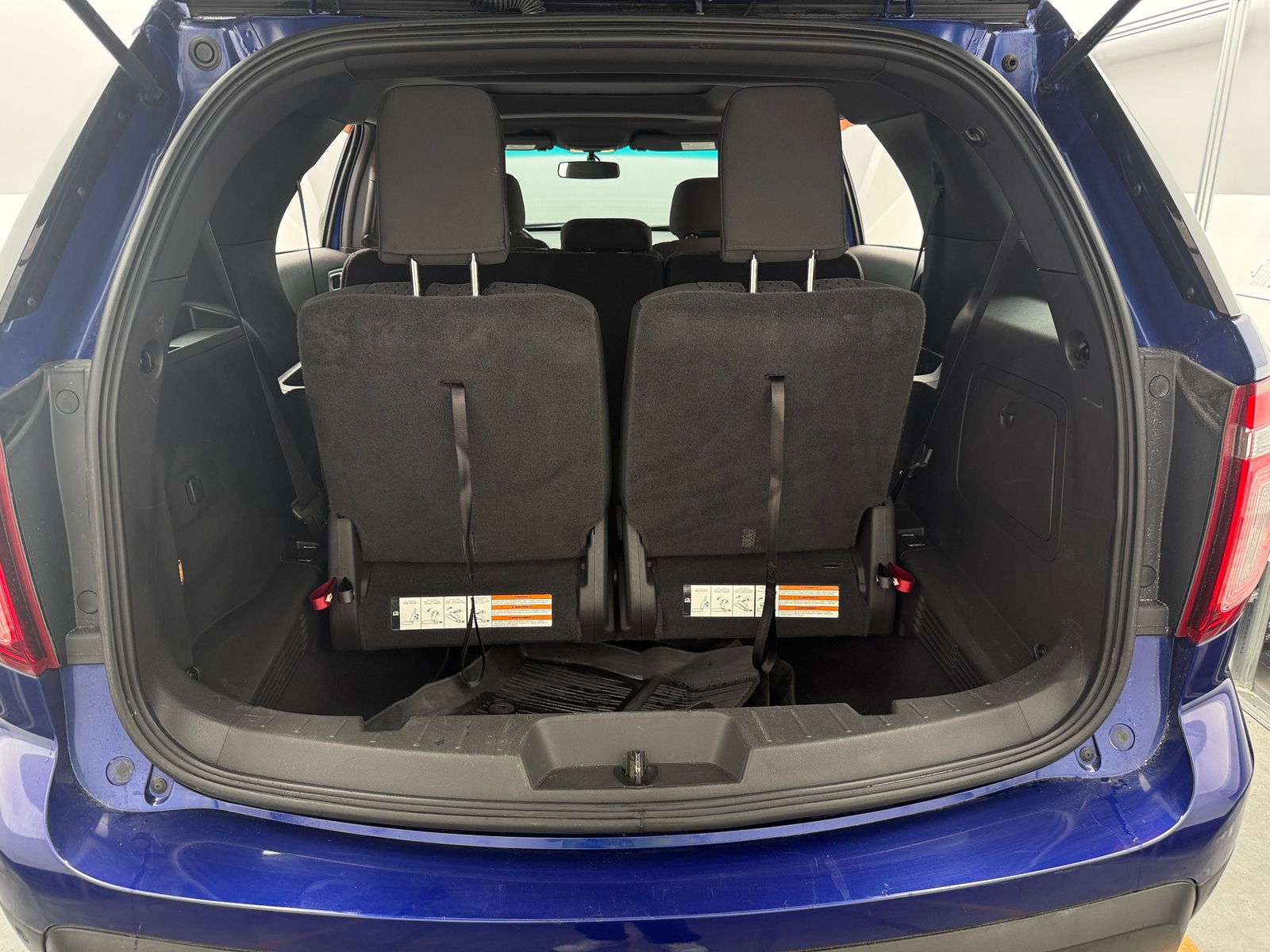 Thumbnail: 2015 Ford Explorer - 7