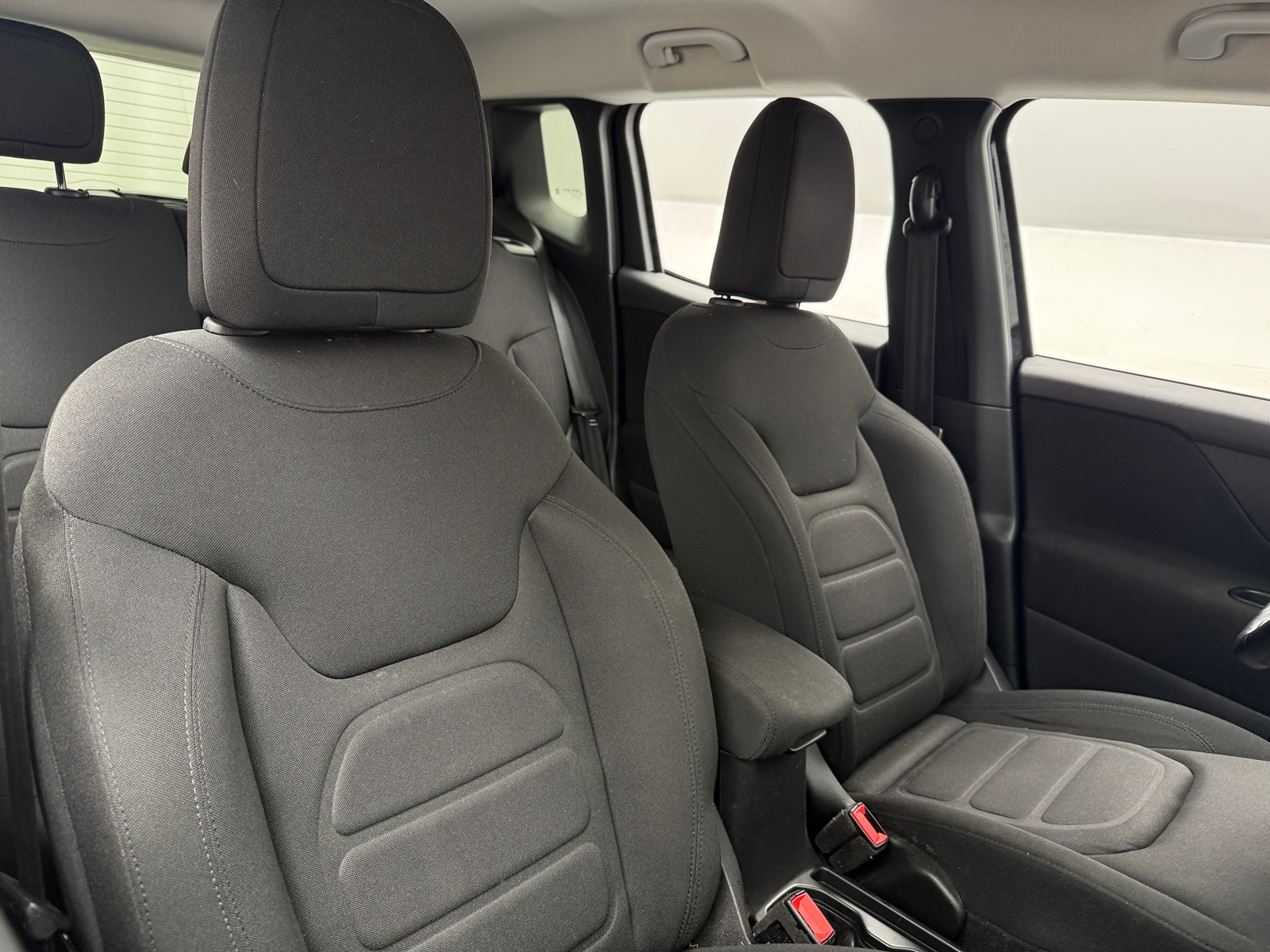 Thumbnail: 2019 Jeep Renegade - 2