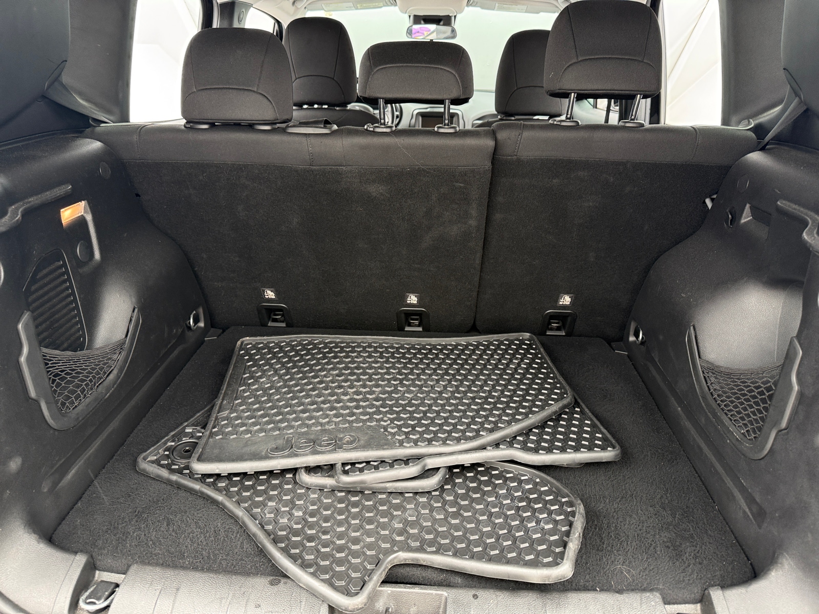 Thumbnail: 2019 Jeep Renegade - 7