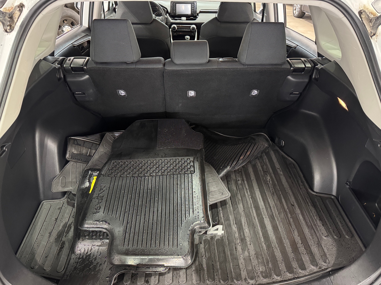 Thumbnail: 2021 Toyota RAV4 - 7