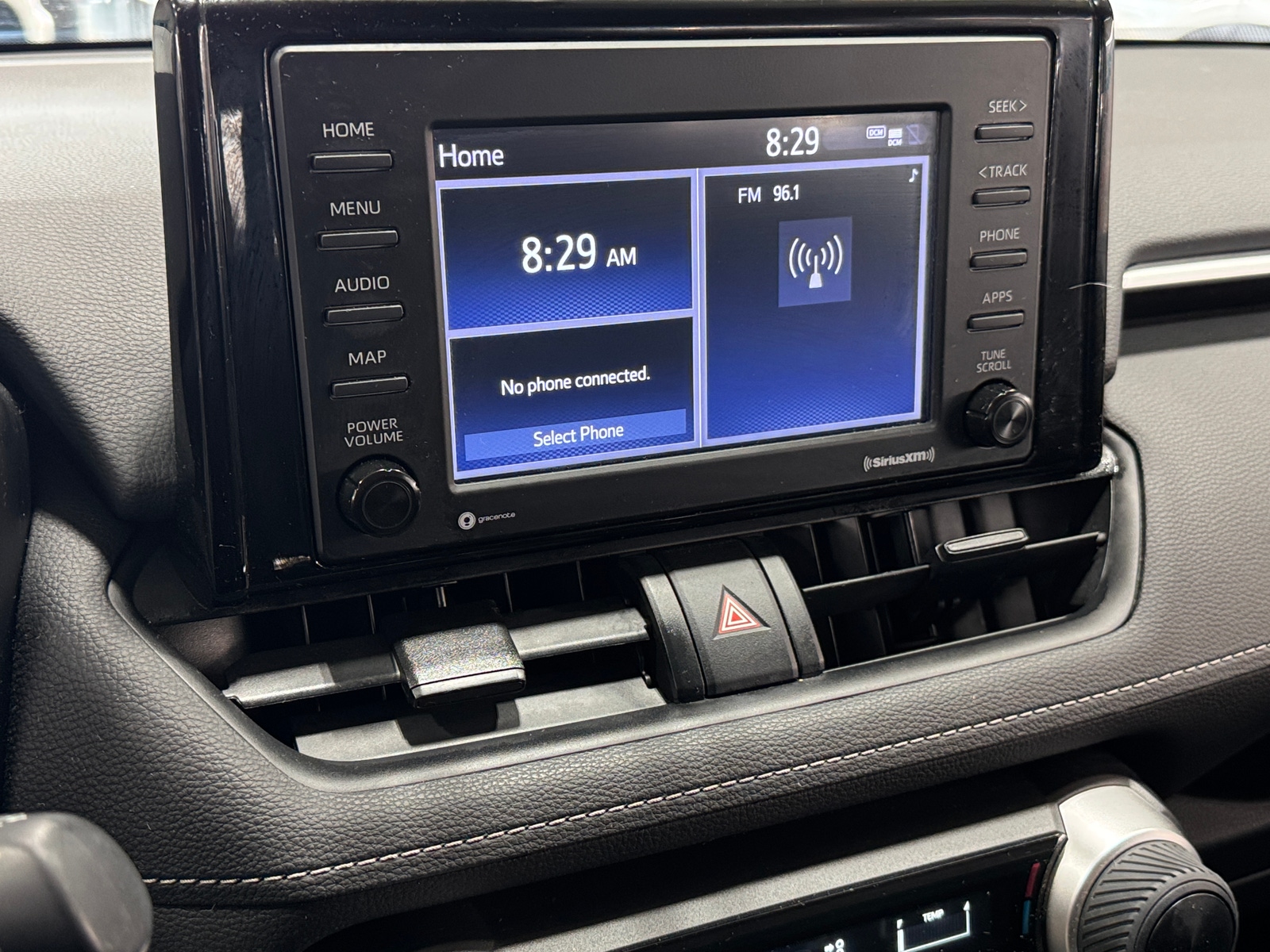 Thumbnail: 2021 Toyota RAV4 - 4