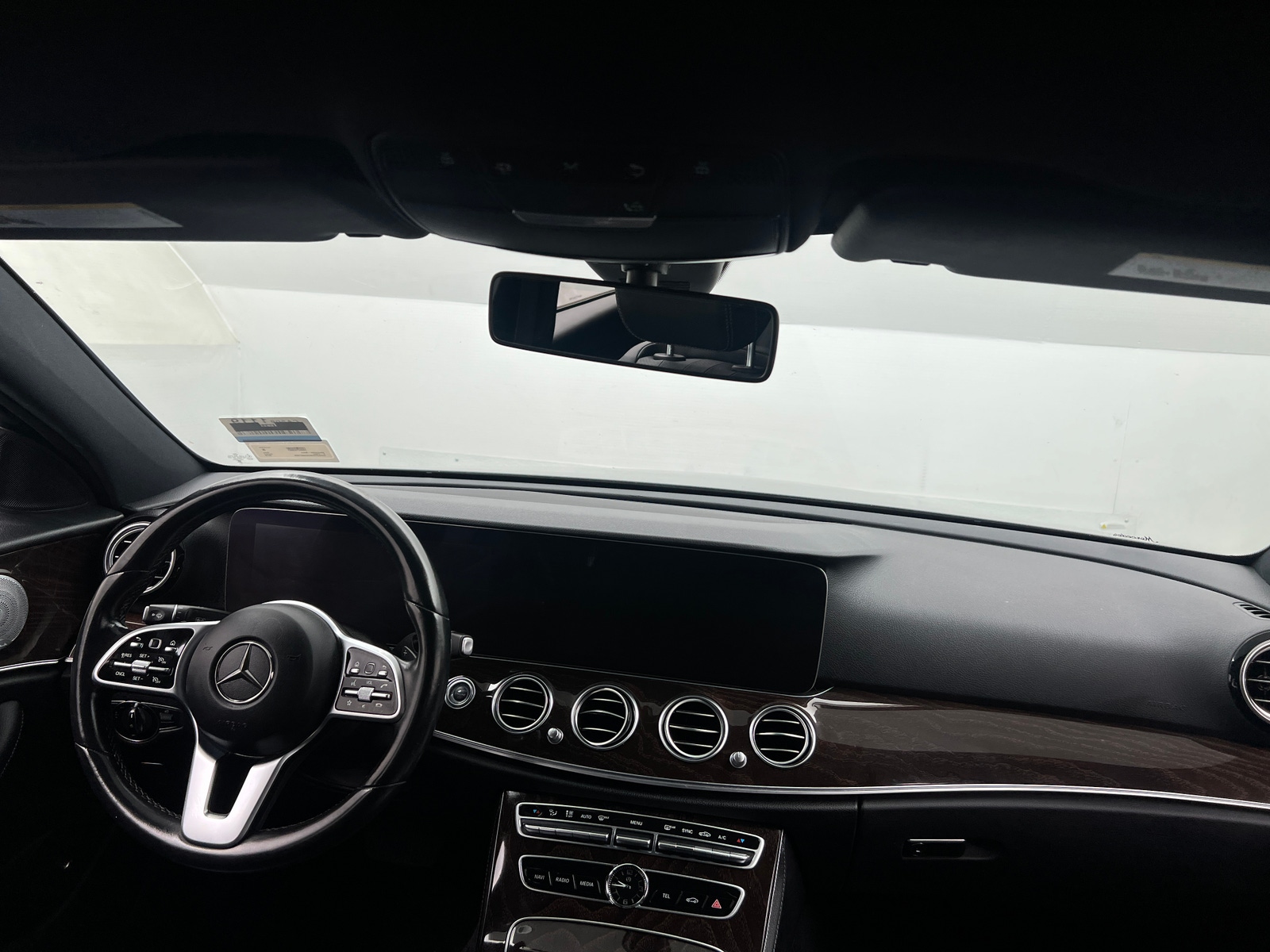 Thumbnail: 2019 Mercedes-Benz E-Class - 2