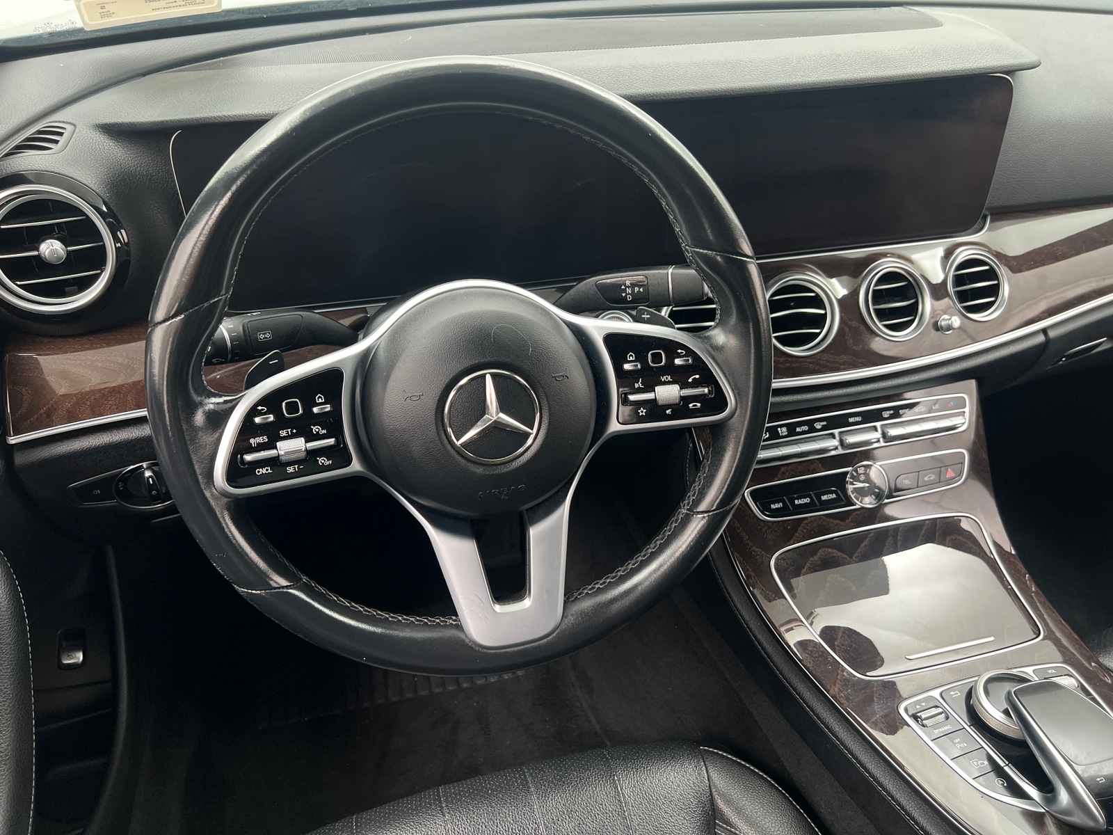 Thumbnail: 2019 Mercedes-Benz E-Class - 4